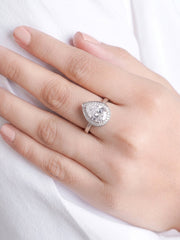 Calyra Solitaire Ring